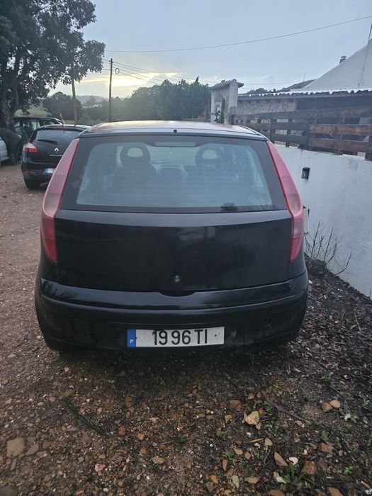Fiat punto hatchback 2002