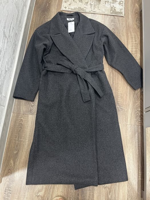 Продам новеньке пальто