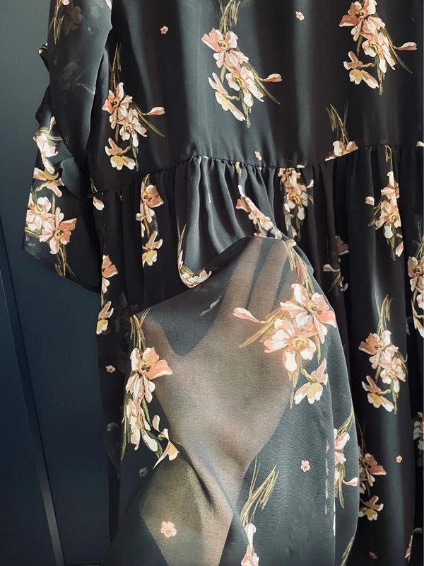 Sukienka mgiełka w kwiaty, Primark, 40