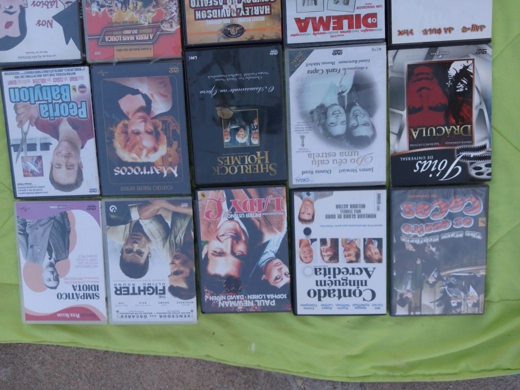 30 DVDs incluindo A coisa mais doce