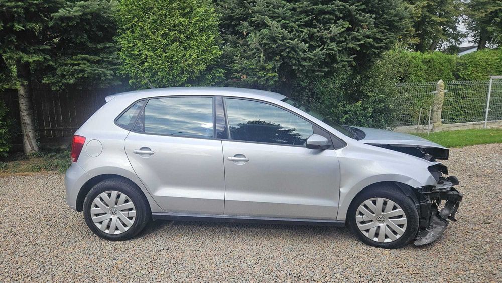 Volkswagen Polo V-   Po Stłuczce