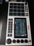 VENDO MPC Live2 Nada a apontar