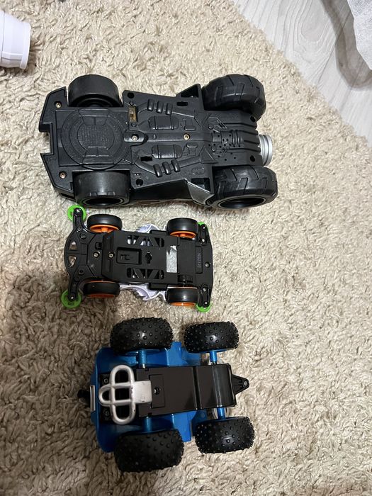 Машинки дитячі рвзні