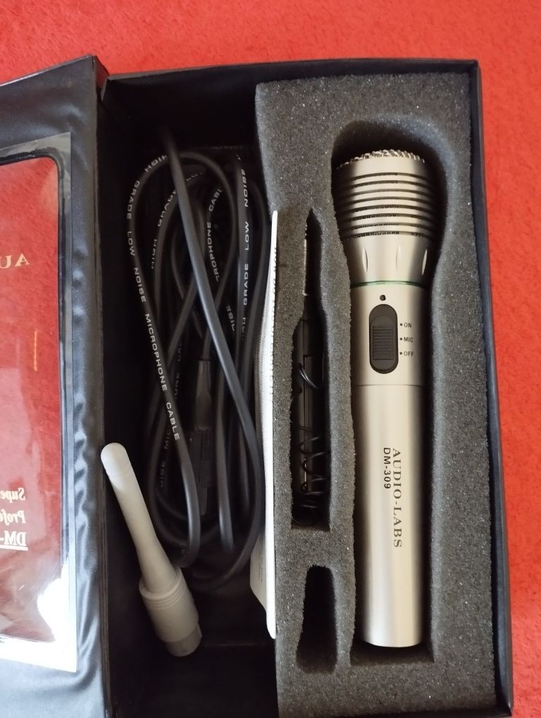 Беспроводной микрофон Audio-Labs DM-309