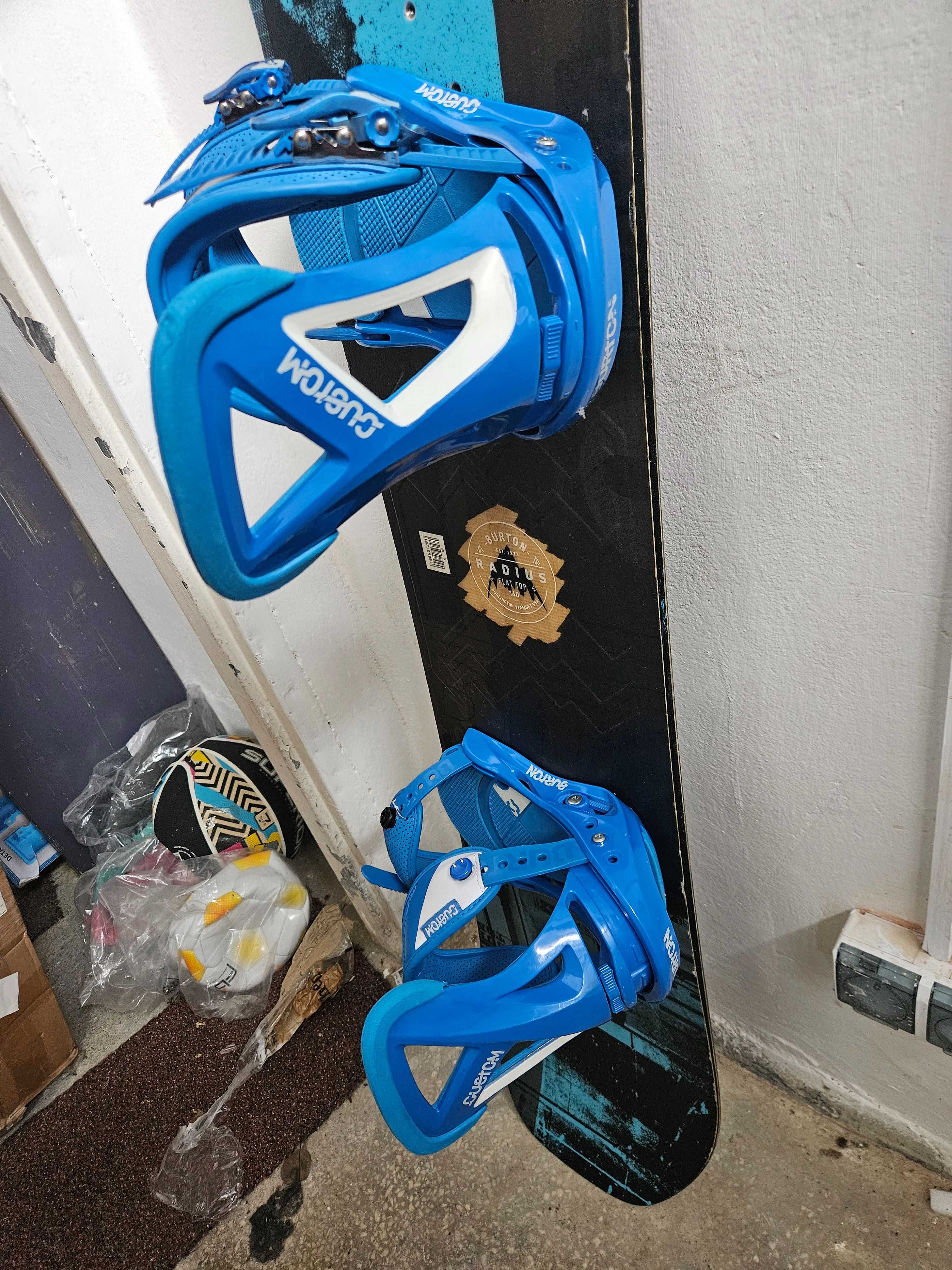 Deska snowboardowa Burton 140cm z wiązaniami