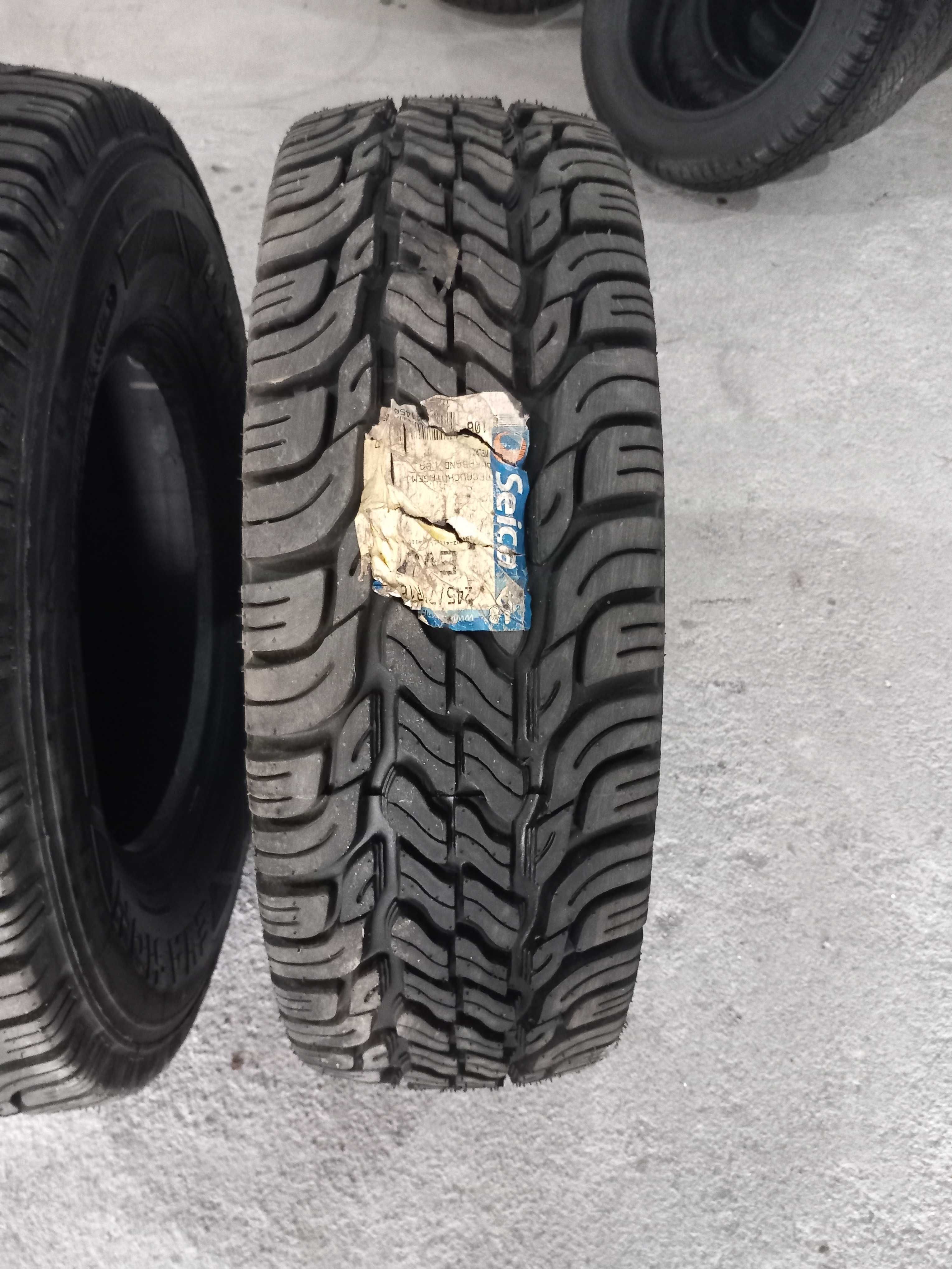 Pneus Novos 245 + 265/70 R16
