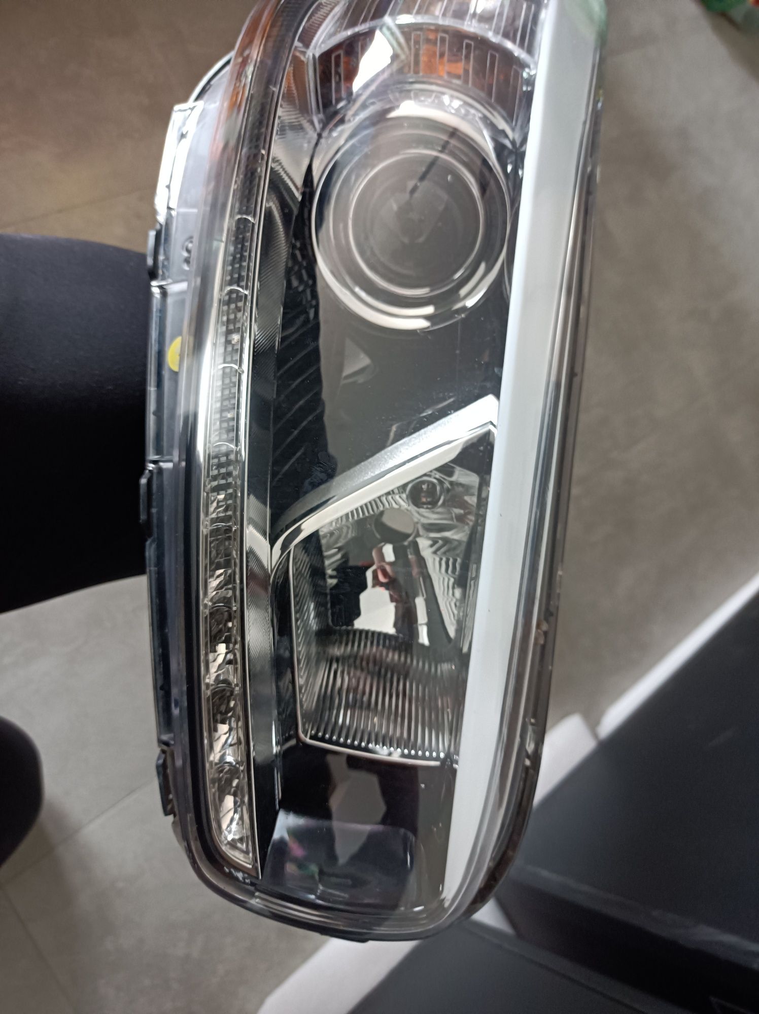 Kia ceed II GT  12-2017 xenon LED prawy reflektor lampa