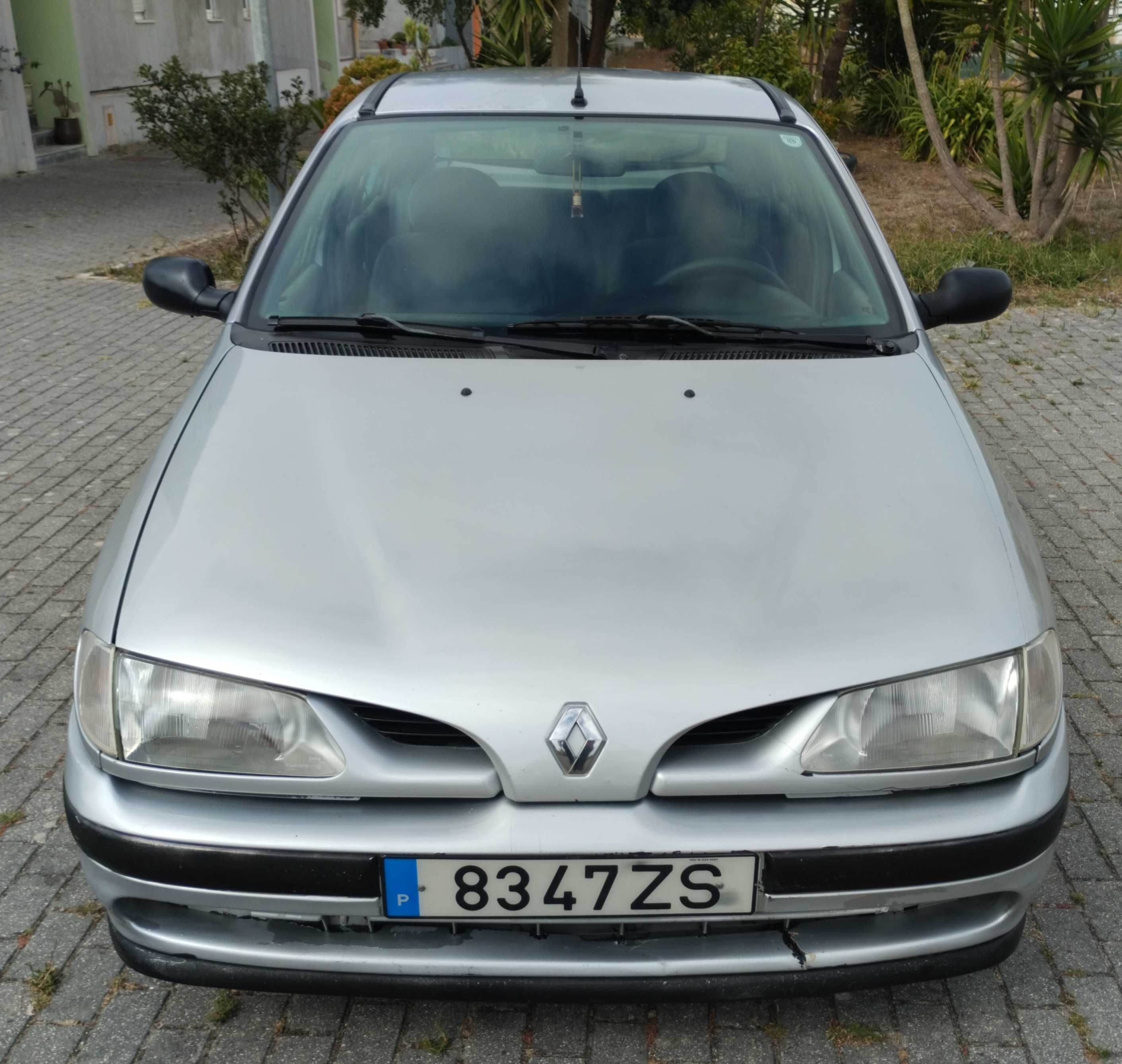 Renault Megane 1.9 DTi 5 lugares