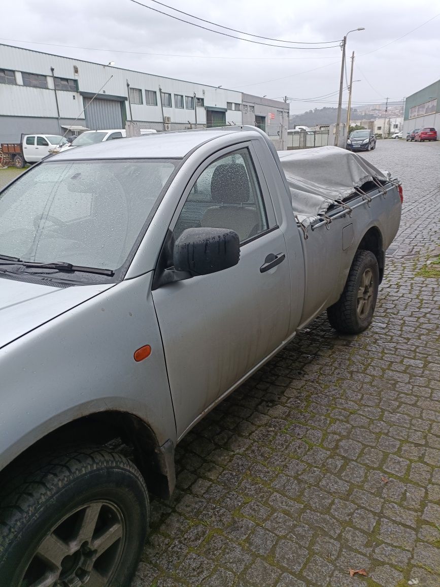 Mitsubishi l200 4x4  2007