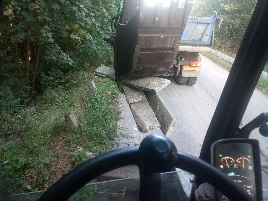 Usługi koparką kołową Prace ziemne ,wykopy itp. Atrakcyjna Cena.