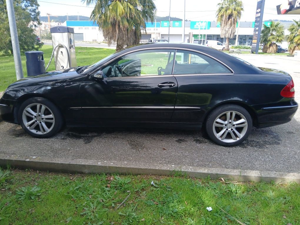 Mercedes 220 CDI