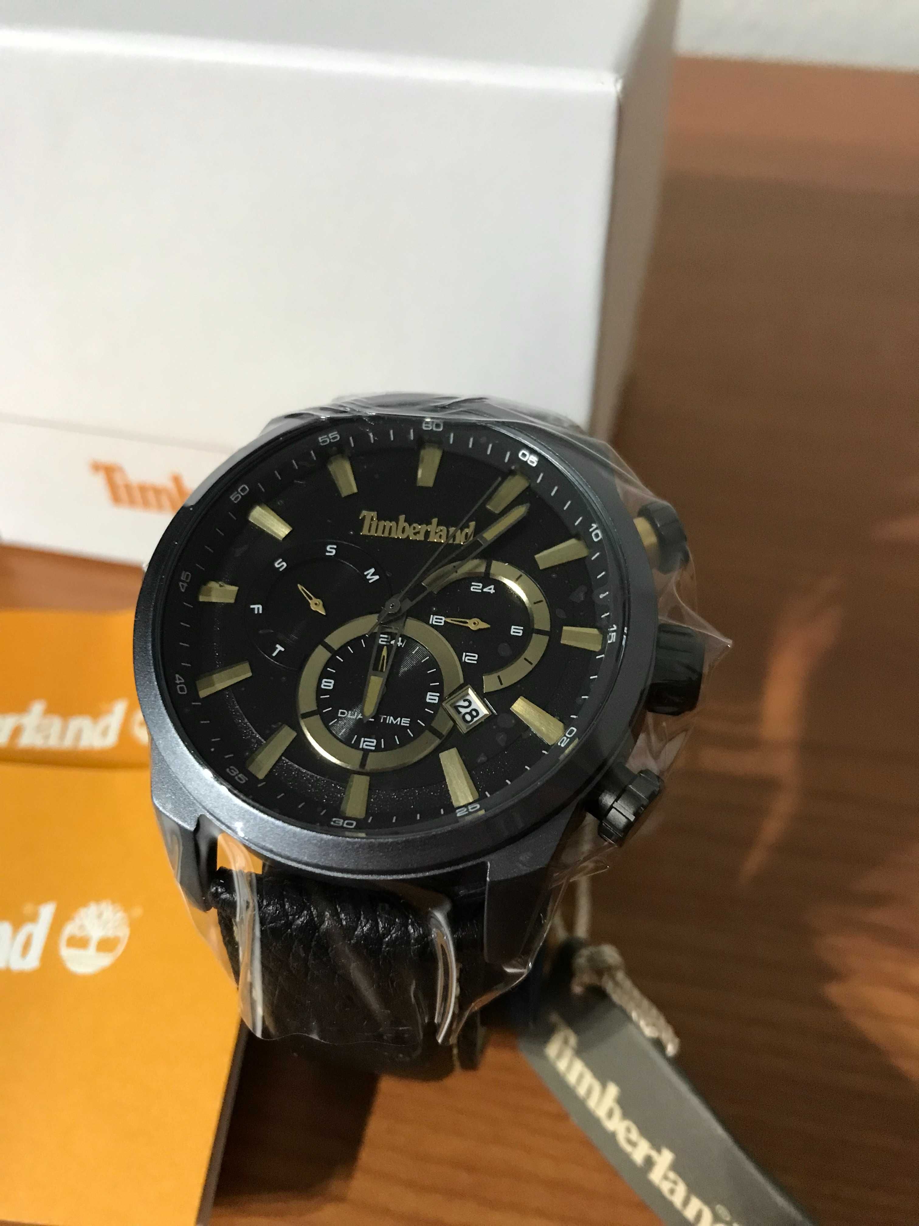 Relógio Timberland Preto & Dourado