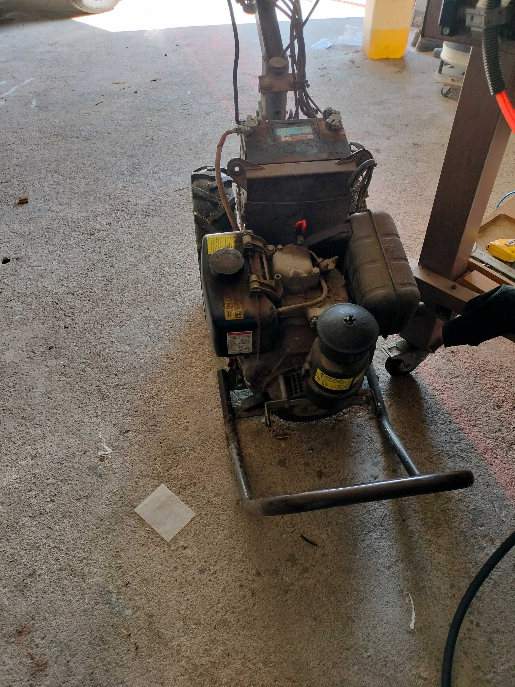 Motocultivador e alfaias