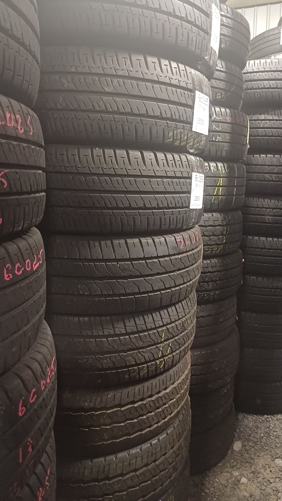 Продам літні шины 235/65 R16 C