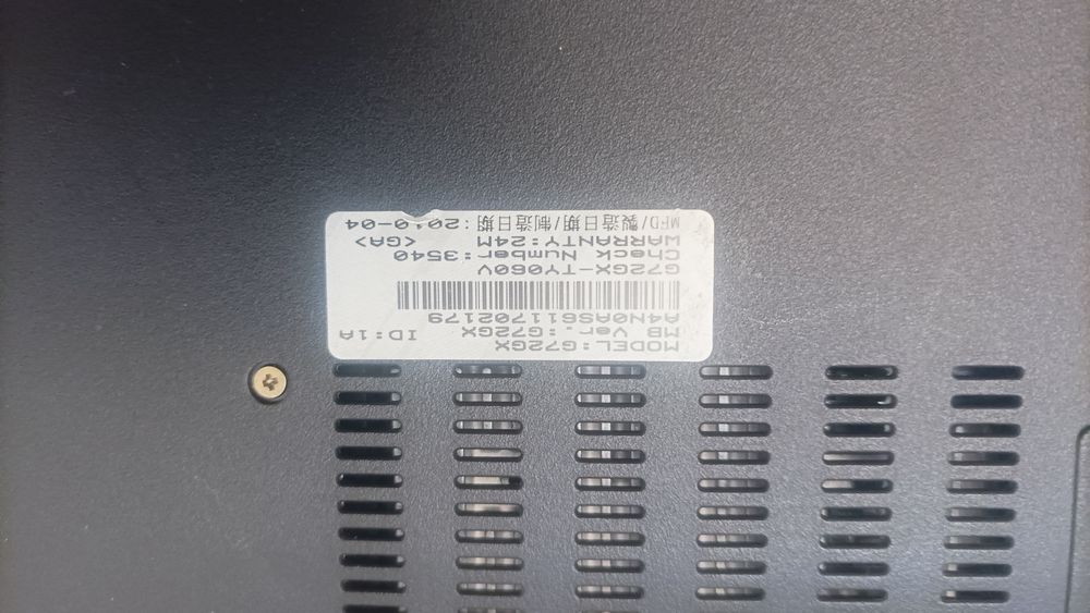Asus g72gx на запчастини  з блок живлення та рюкзак