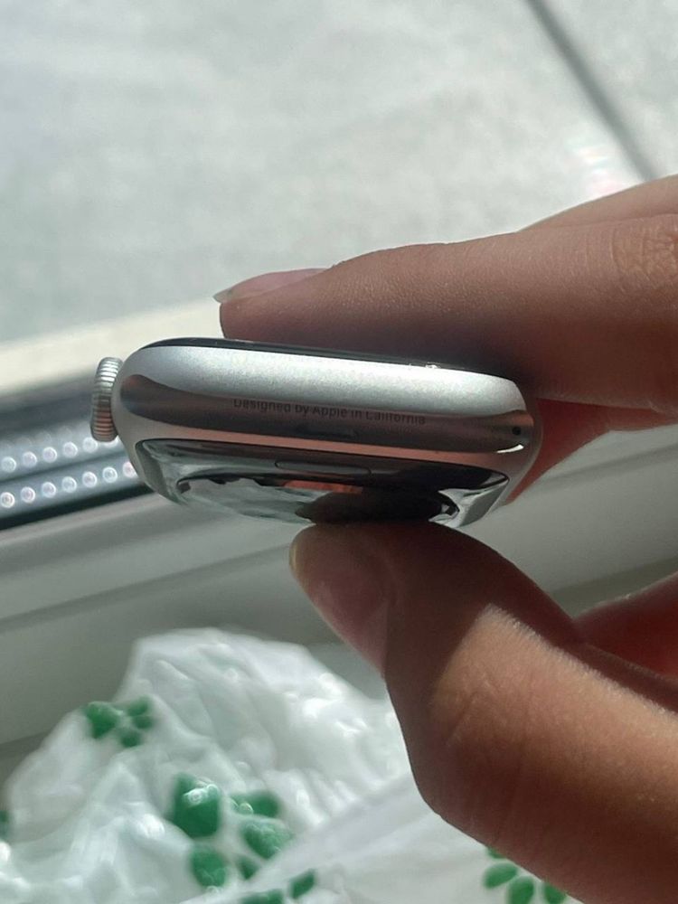 Годинник Apple Watch 4, діагональ 44