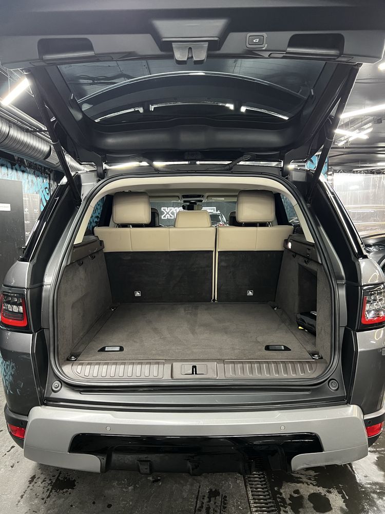 Land Rover Sport