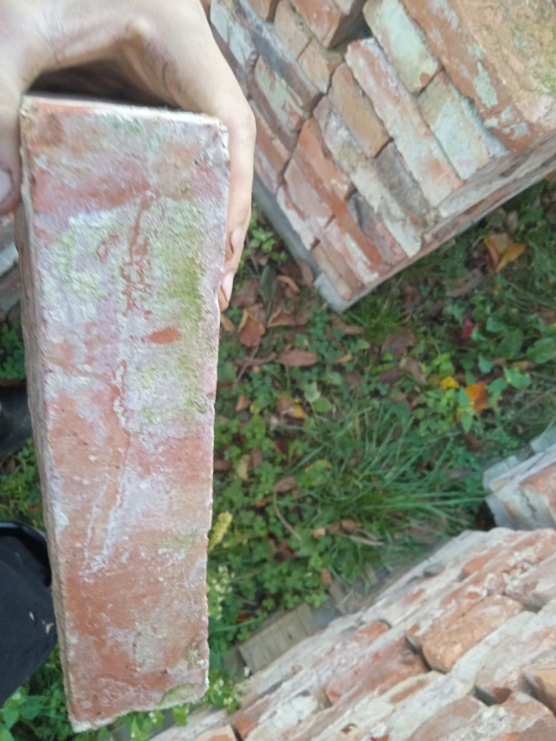 Sprzedam starą cegłę
