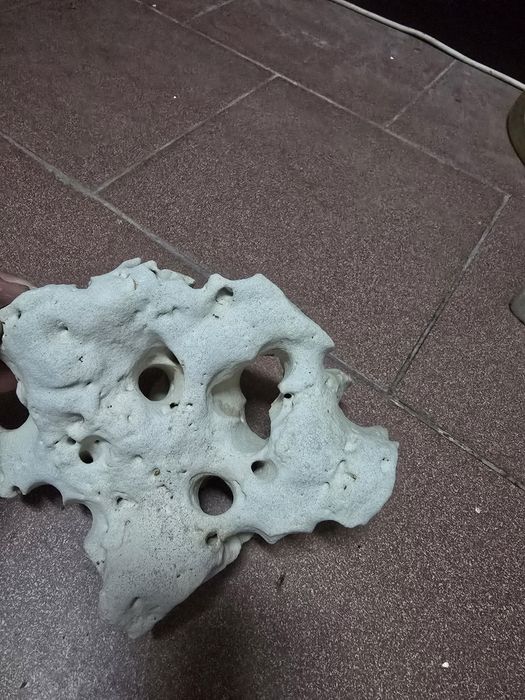 Pedras Branca Regional Prefurada para Aquários