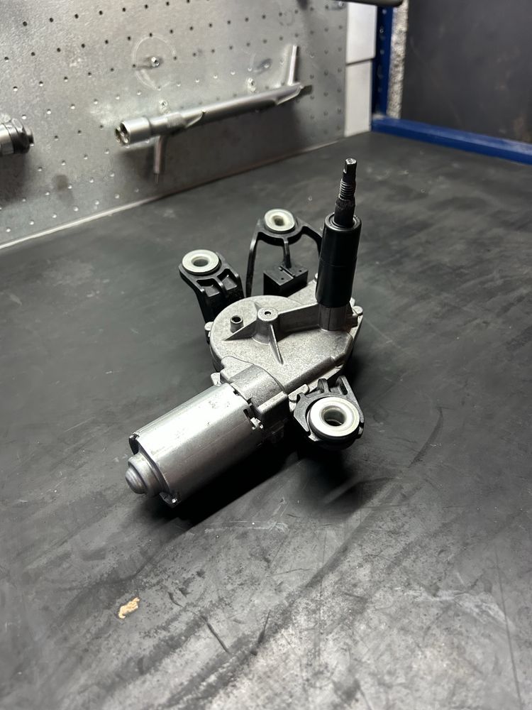 Motor limpa vidros traseiro Vw Golf 5