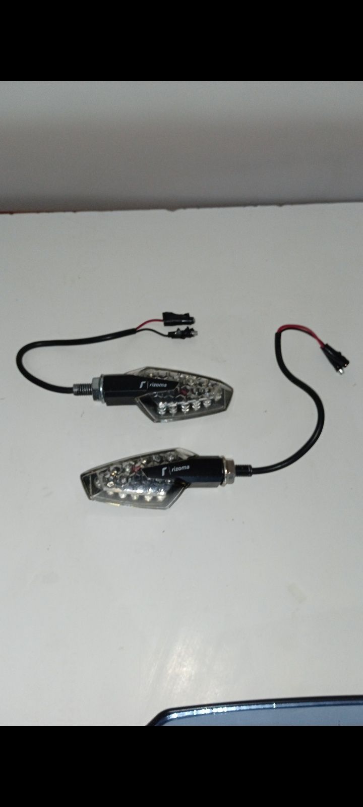 Piscas Rizoma Leds Motas