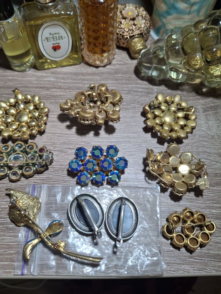 Броши Чєхословакія.