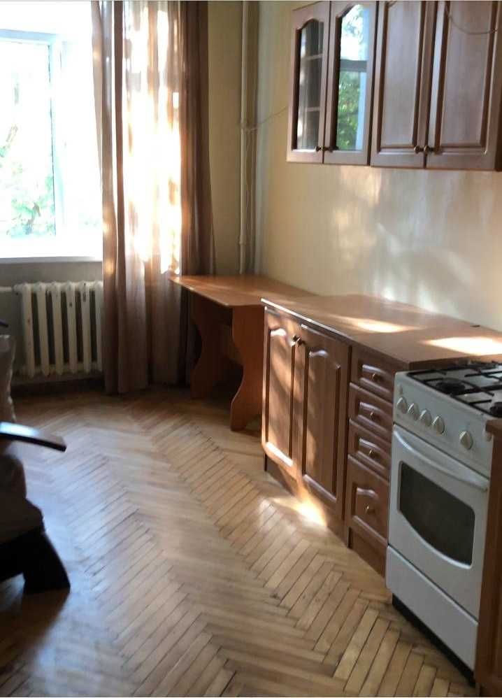 "Сталинка" в центре, 343694