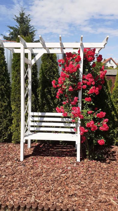 Drewniana huśtawka ogrodowa / pergola różne wzory i wymiary