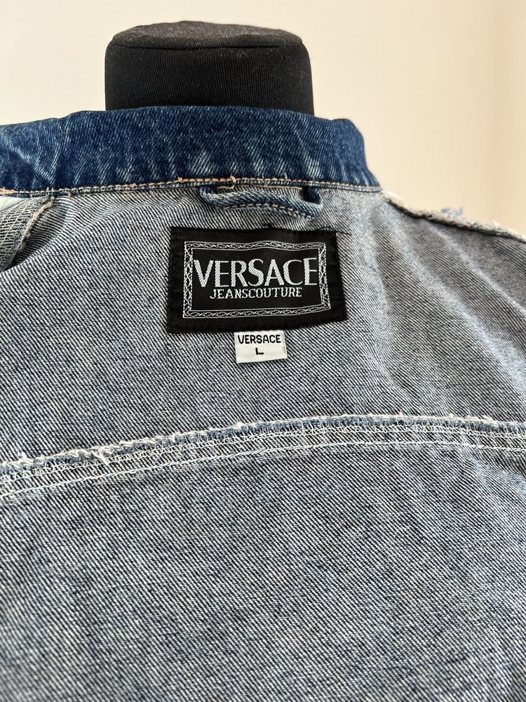 Вінтажна джинсова куртка versace оригінал 1992-1996 рік