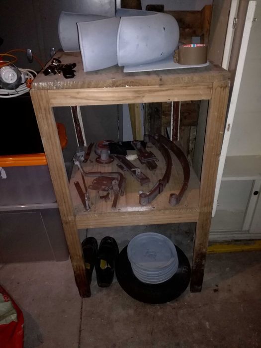 Conjunto 3 triciclos para restauro e várias peças extra