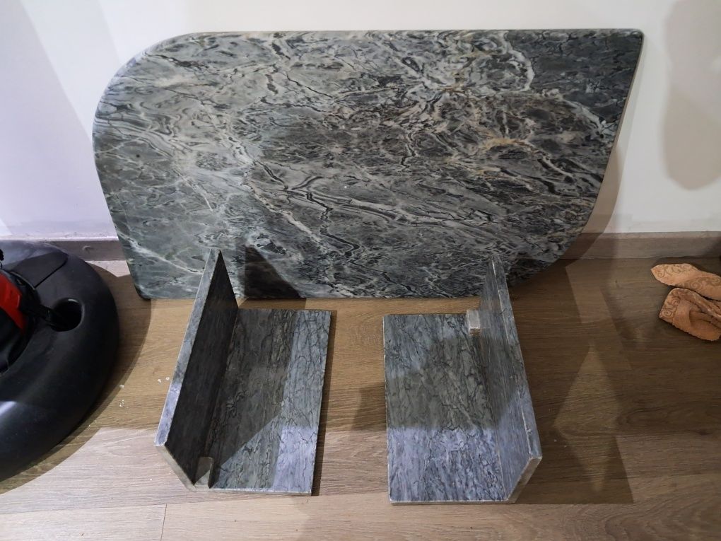 Mesa de mármore desmontavel
