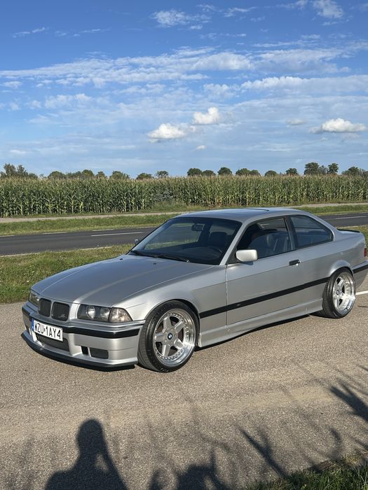 Bmw e36 coupe 1.8 is