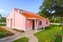 LOTE 1700m2 (700m2 c/moradia + 1000m2 p/comércio)
