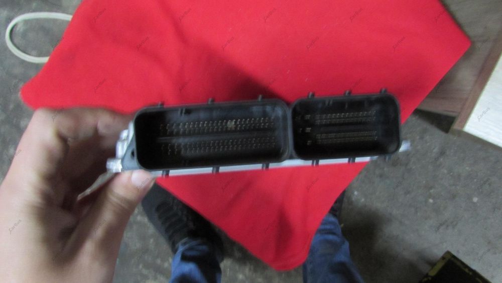 Блок керування двигуном BMW X5 E70 БУ двигателя БМВ Х5 Е70 Мозги ЄБУ