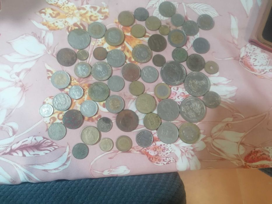 Moedas. Várias e todas diferentes