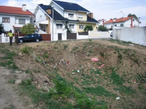 Terreno 3 frentes loteamento Perosinho