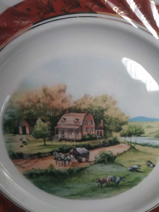 Prato para decoração antigo em estado Novo