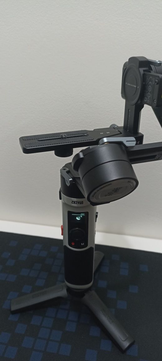 Gimbal ZHIYUN Crane M2S (Bluetooth e Wi-Fi - Autonomia: Até 10,5 Horas