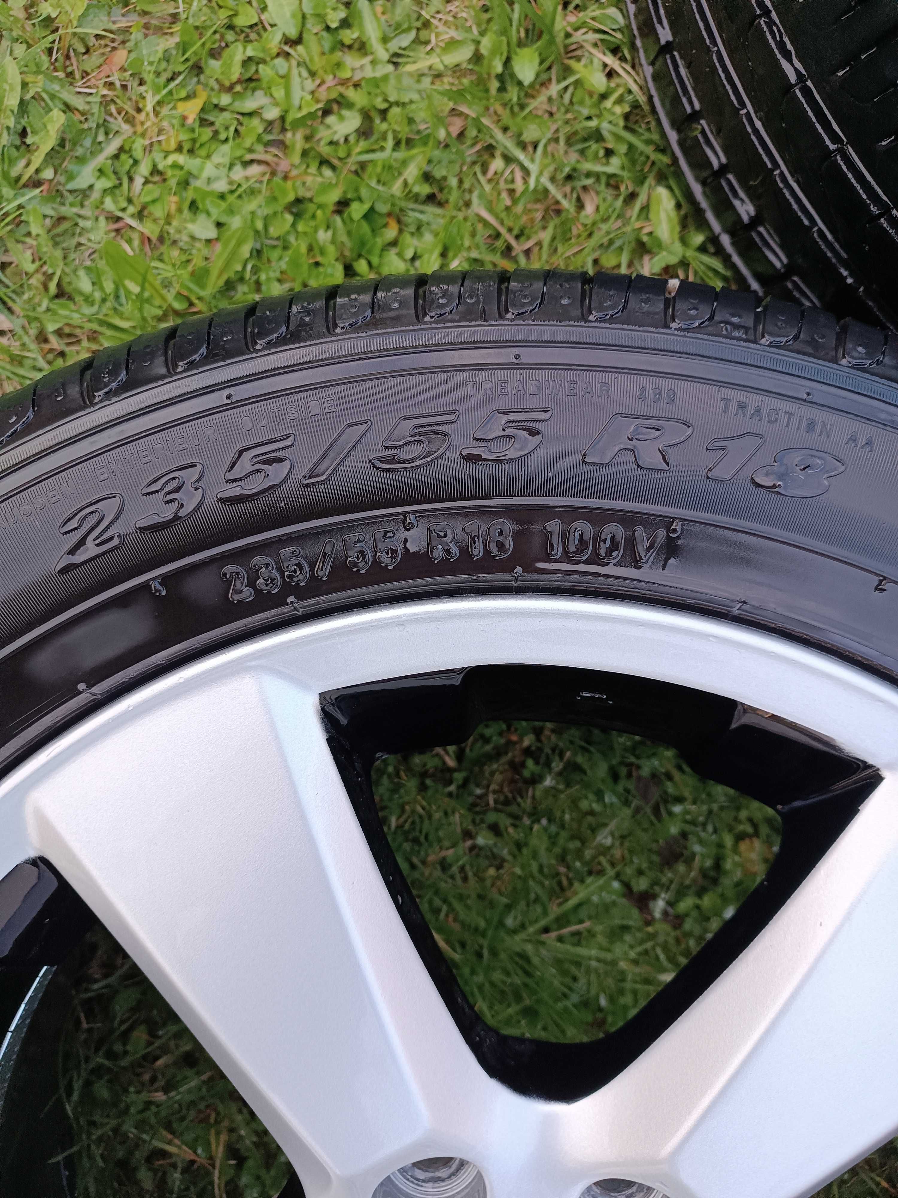 Koła 18 cali z czujnikami Toyota Sienna 5x114.3 et35 7jj Pirelli