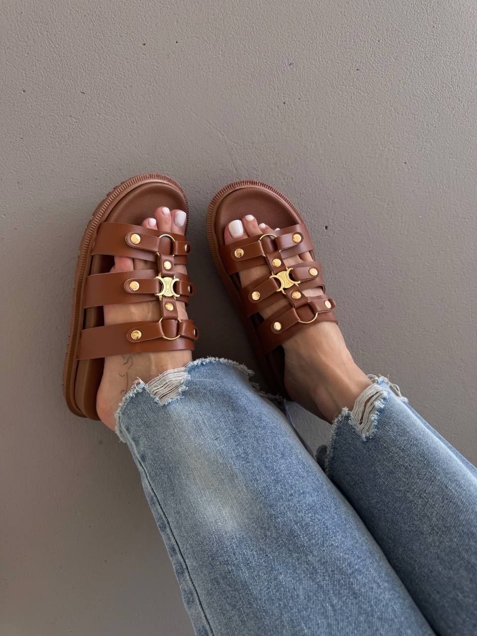 р36-41 Шльопанці Celine Tippi Slides Ginger