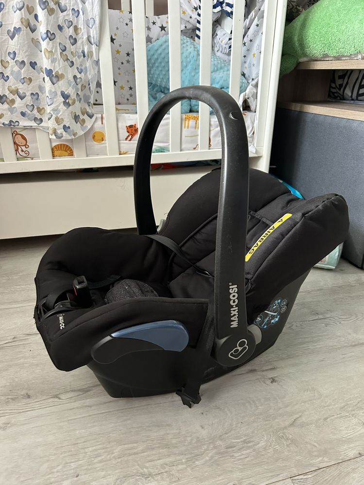 Автокрісло Maxi-Cosi Citi Essential Black