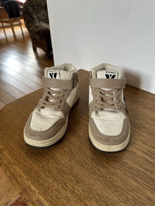 Ботинки зимнии утеплённые  на байке 36 размер