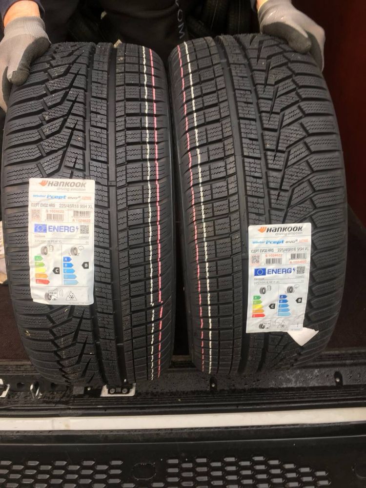 Hankook emotion ICEPT EVO2 HRS 225/45R18 95h