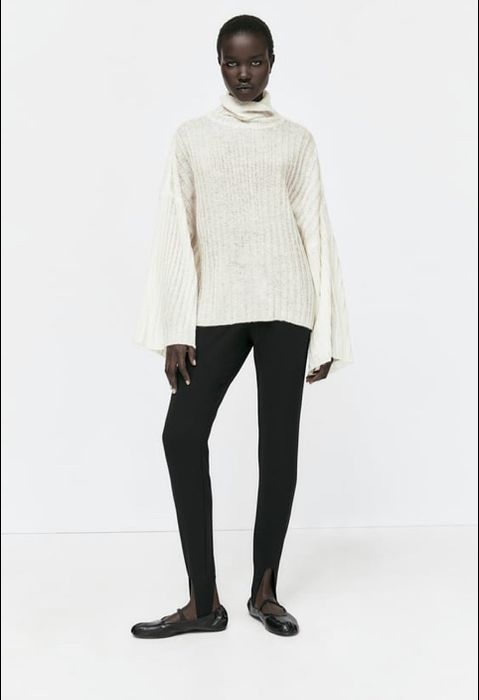 Красивий светр гольф zara оверсайз