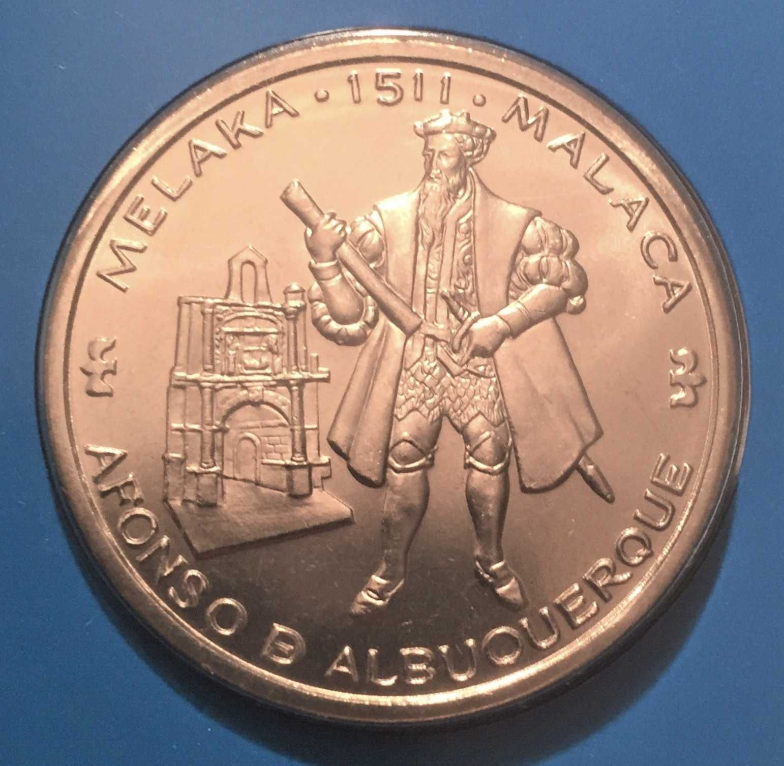 Livrete c/ moeda de 200$00 - Afonso de Albuquerque - Malaca - 1995