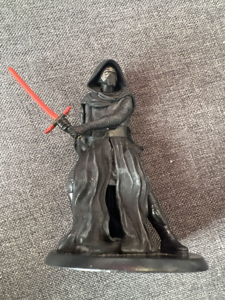 Kylo Ren figurka 10 cm Disney