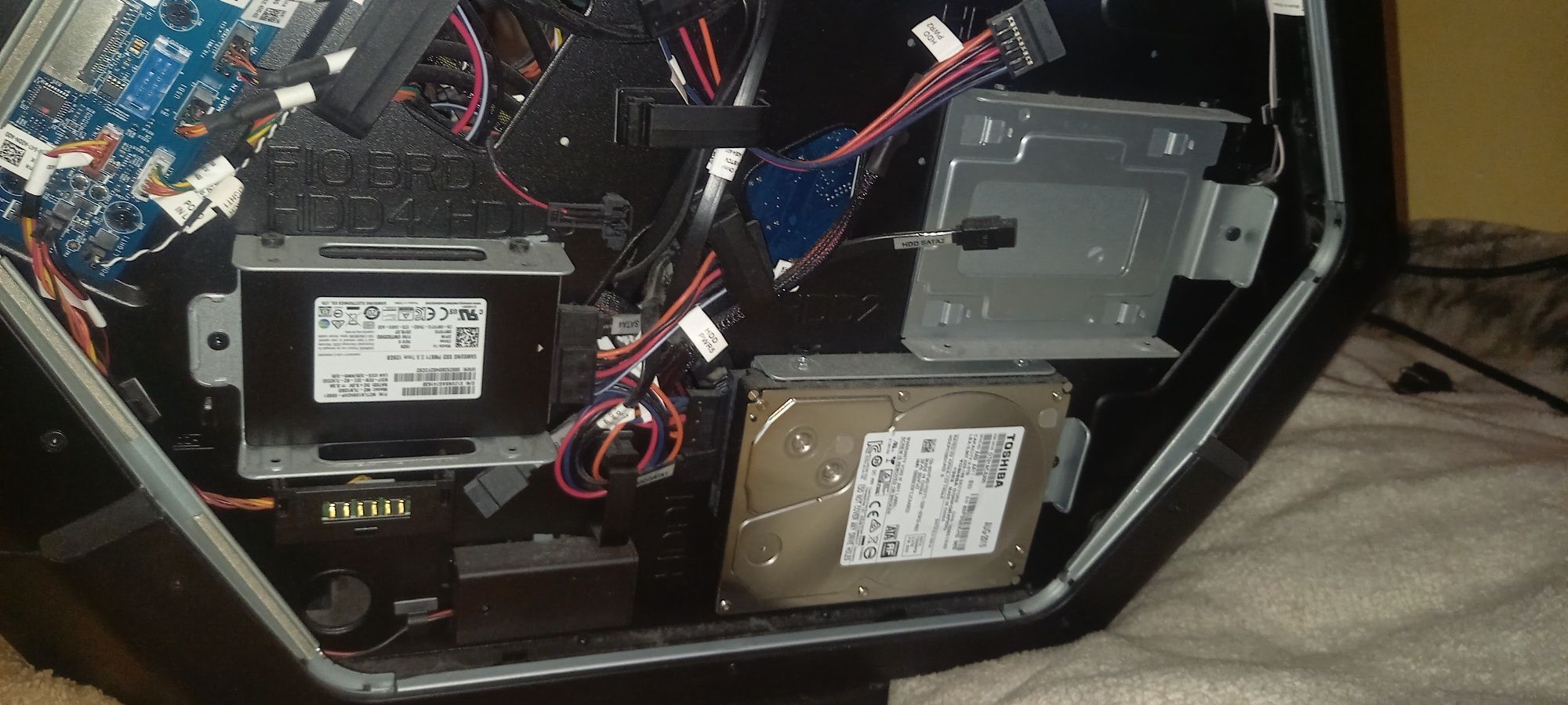 alienware d03x area 51 r2 gtx Titan x