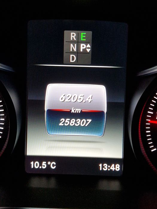 Mercedes- benz V250d