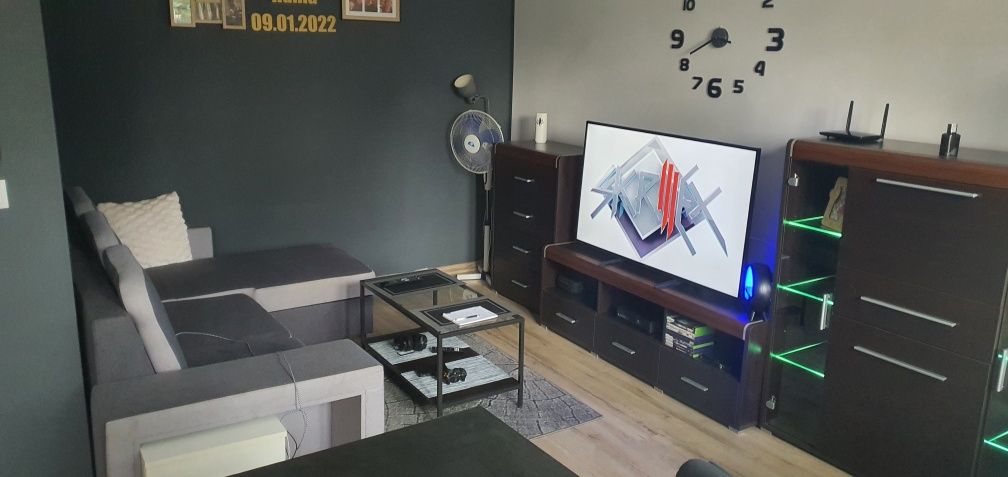 Meble do salonu z podświetleniem LED