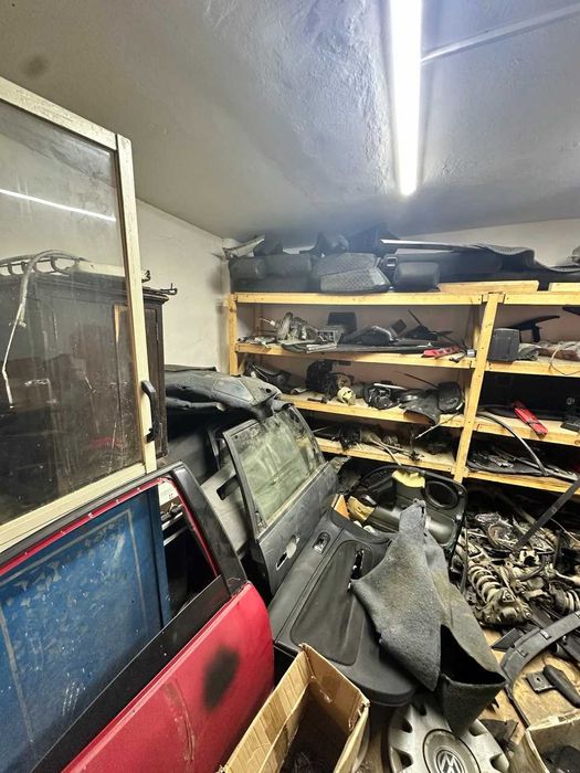 ПРОДАЖ просторого цегельного гаража з ділянкою( у Чернівцях